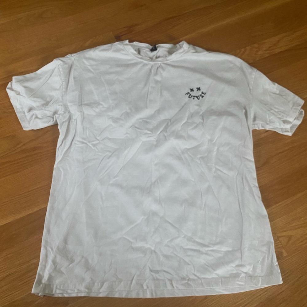 graphic tee